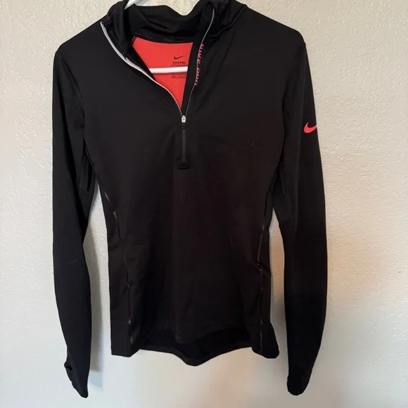 Nike Pro Hyperwarm Black and Red Top - Picture 1 of 4